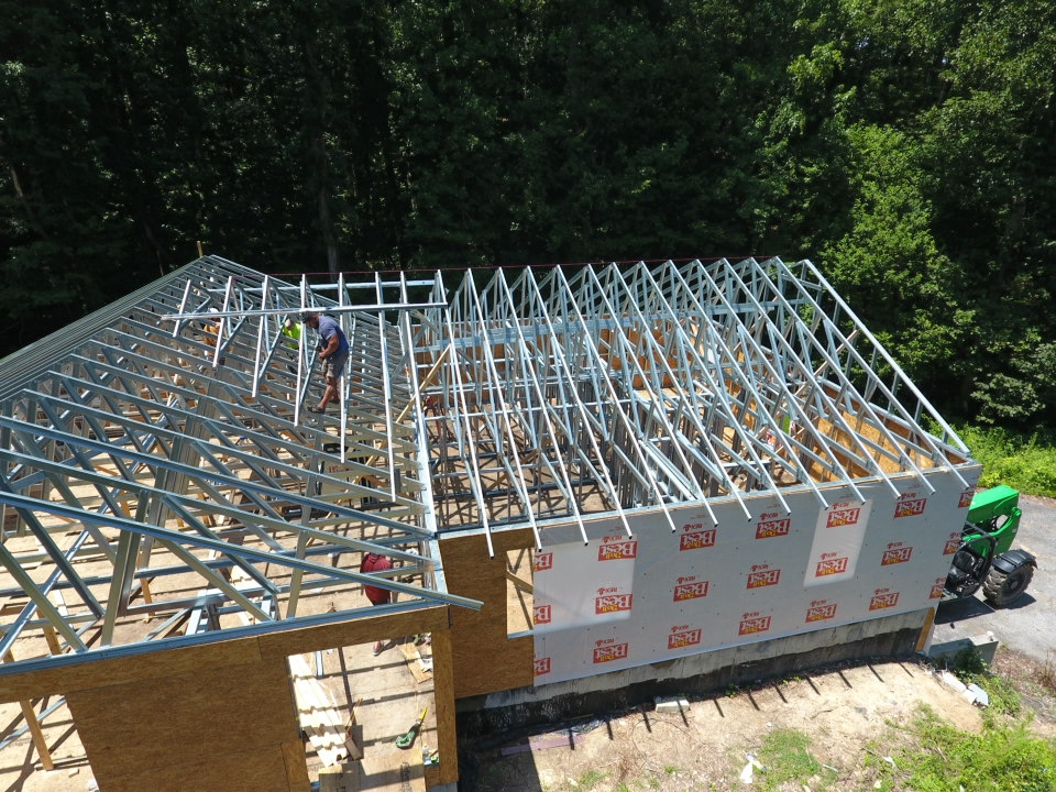 metal trusses on home